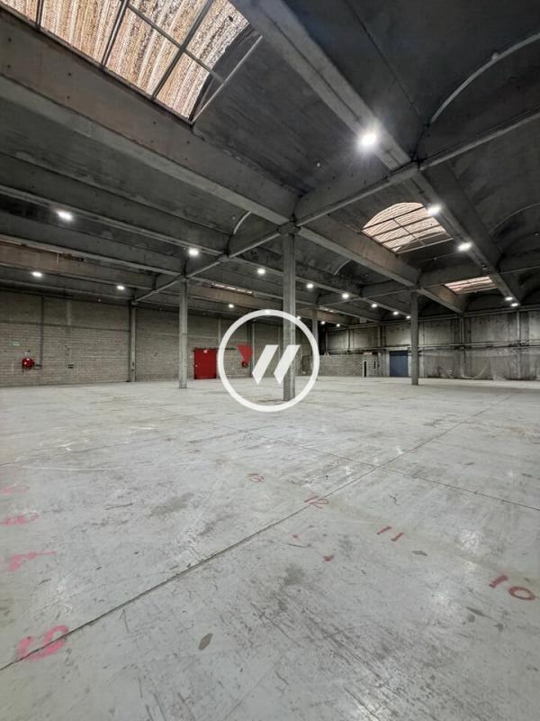 Industrial in Gonesse for lease Building Photo- Image 1 of 7