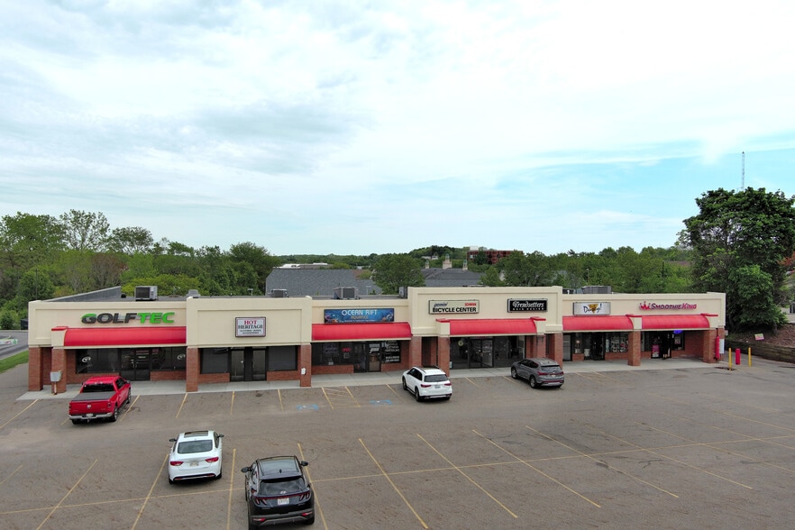 4930-4944 Everhard Rd NW, Canton, OH for lease - Building Photo - Image 2 of 3