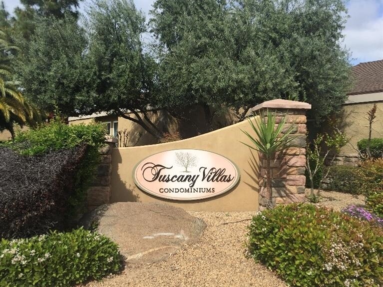 7166 N Fruit Ave, Fresno, CA à vendre - Photo principale - Image 2 de 13