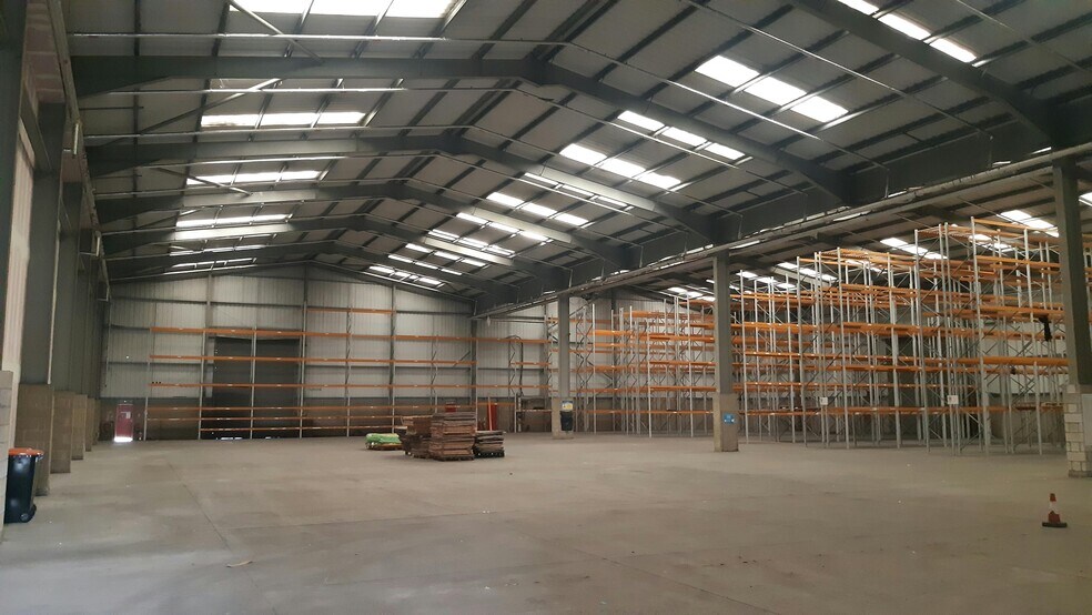 Blackwater Trading Estate, Maldon for lease - Building Photo - Image 3 of 4