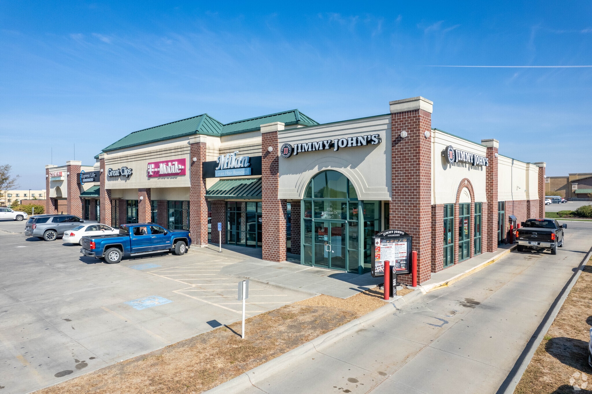 8550 Andermatt Dr, Lincoln, NE for lease Primary Photo- Image 1 of 4