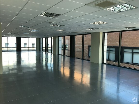 Bureau dans Madrid, Madrid à louer - Photo du bâtiment - Image 3 de 8
