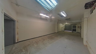 Plus de détails pour Multi-résidentiel à vendre