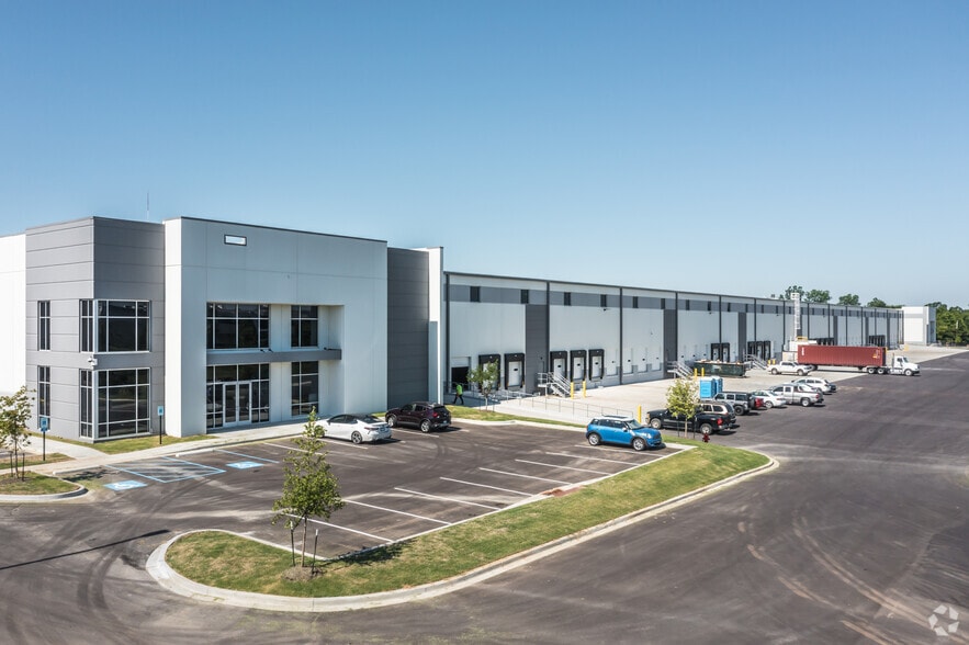6099 Global Dr, Memphis, TN for lease - Primary Photo - Image 1 of 7