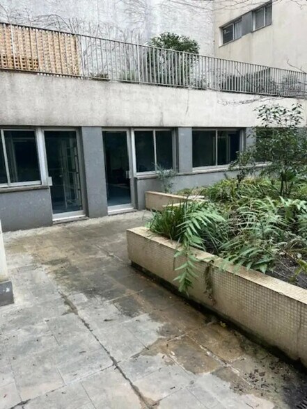 54 Rue Du Ranelagh, Paris for lease - Building Photo - Image 2 of 7