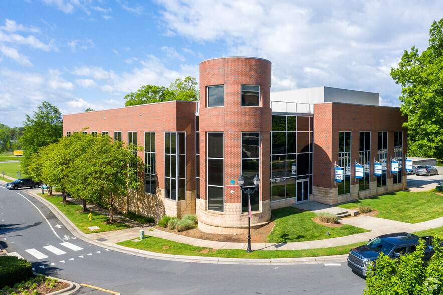 705 Griffith St, Davidson, NC for sale - Building Photo - Image 1 of 1