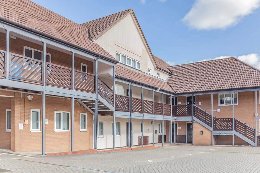 Woodlands, Bradley Stoke à louer - Photo du bâtiment - Image 2 de 8