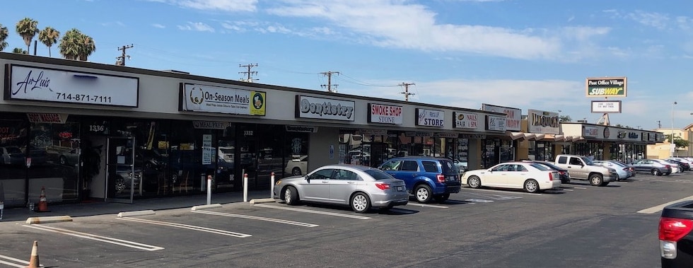 1308-1342 E Chapman Ave, Fullerton, CA for lease - Building Photo - Image 2 of 2