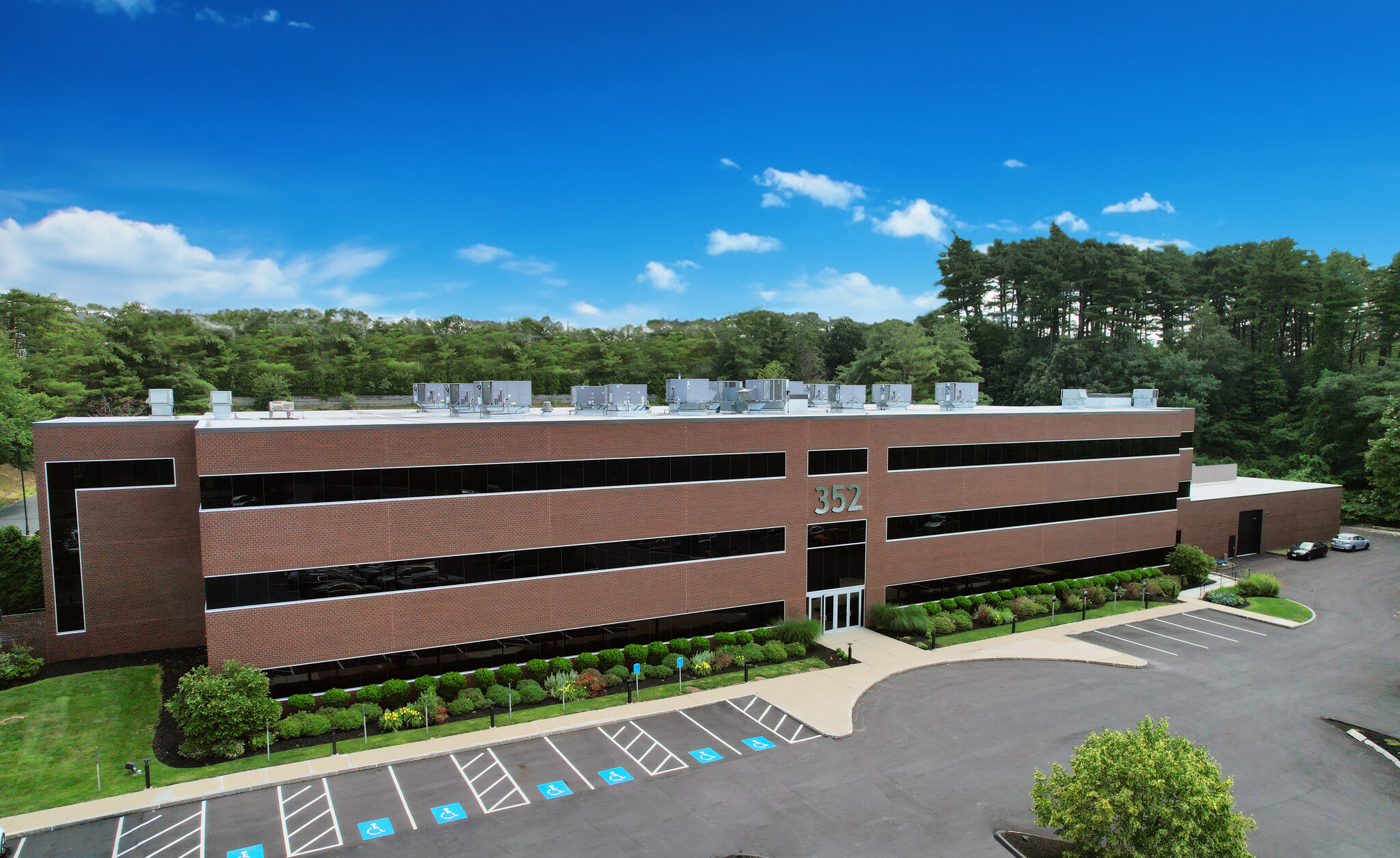 352 Turnpike Rd, Southborough, MA for lease Building Photo- Image 1 of 4