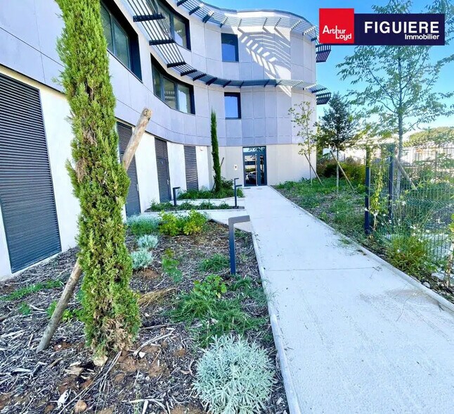 Bureau dans Aix-en-Provence à louer - Photo du bâtiment - Image 2 de 6