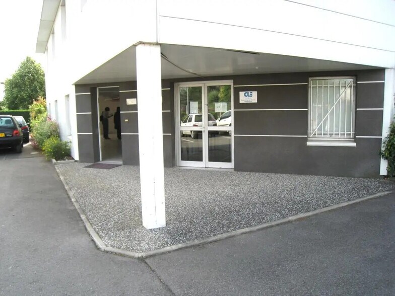 Flex dans Quint-Fonsegrives à louer - Photo du bâtiment - Image 2 de 10