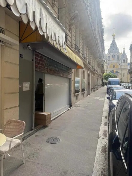 Office in Paris for sale - Building Photo - Image 3 of 7