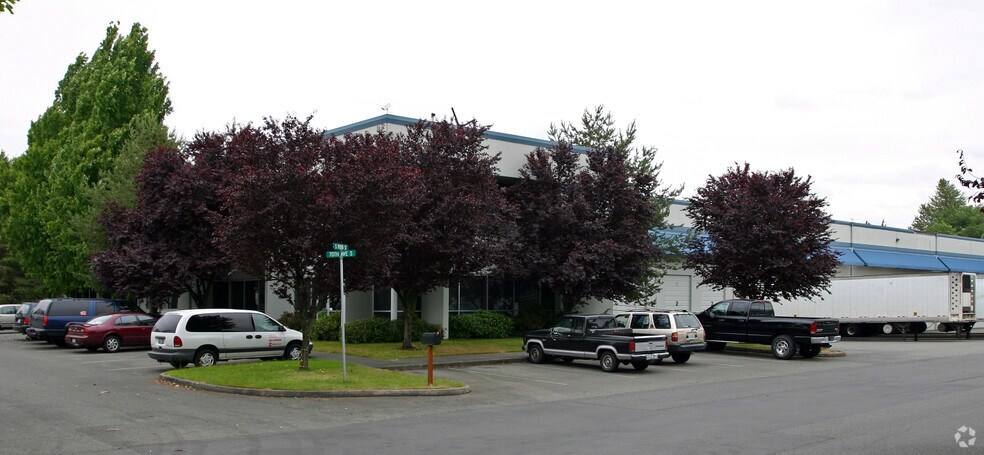 19227 72nd Ave S, Kent, WA à louer - Photo du bâtiment - Image 2 de 6