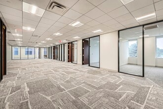 1033 Skokie Blvd, Northbrook, IL for lease Interior Photo- Image 2 of 5