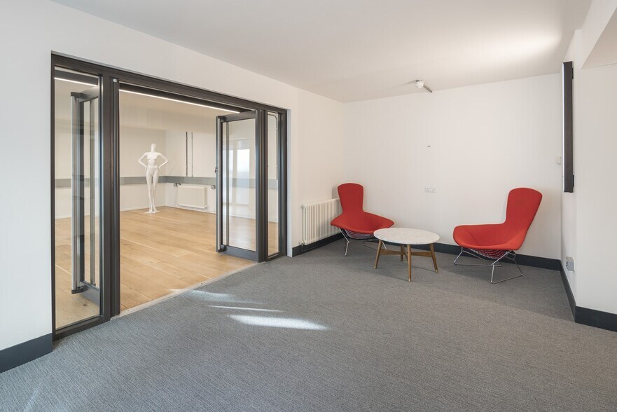 10 Rathbone Pl, Londres à louer - Hall d’entrée - Image 3 de 15