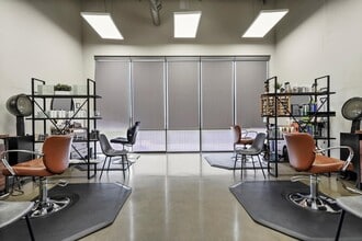 6305 E 120th Ct, Tulsa, OK for lease Interior Photo- Image 2 of 3