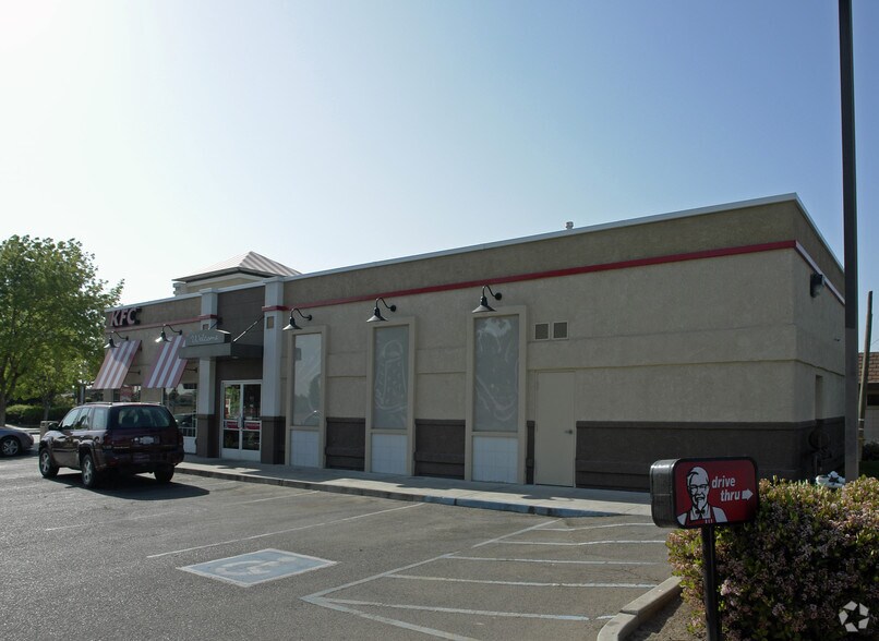 157 S Madera Ave, Kerman, CA à louer - Photo du bâtiment - Image 3 de 3