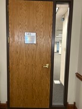 2454 E Dempster St, Des Plaines, IL for lease Building Photo- Image 2 of 9