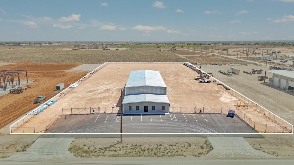 2200 E County 130 rd, Midland, TX à louer - Photo du bâtiment - Image 2 de 12