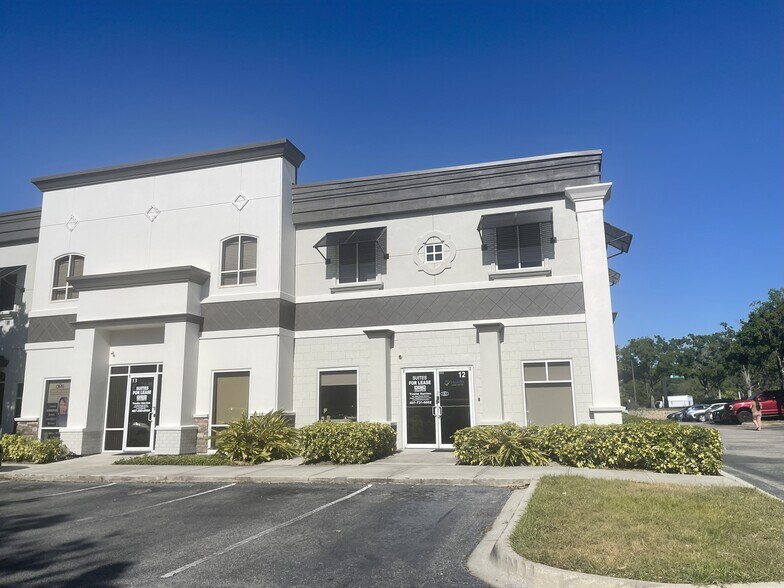 8865 commodity Cir, Orlando, FL à louer - Photo du bâtiment - Image 3 de 12
