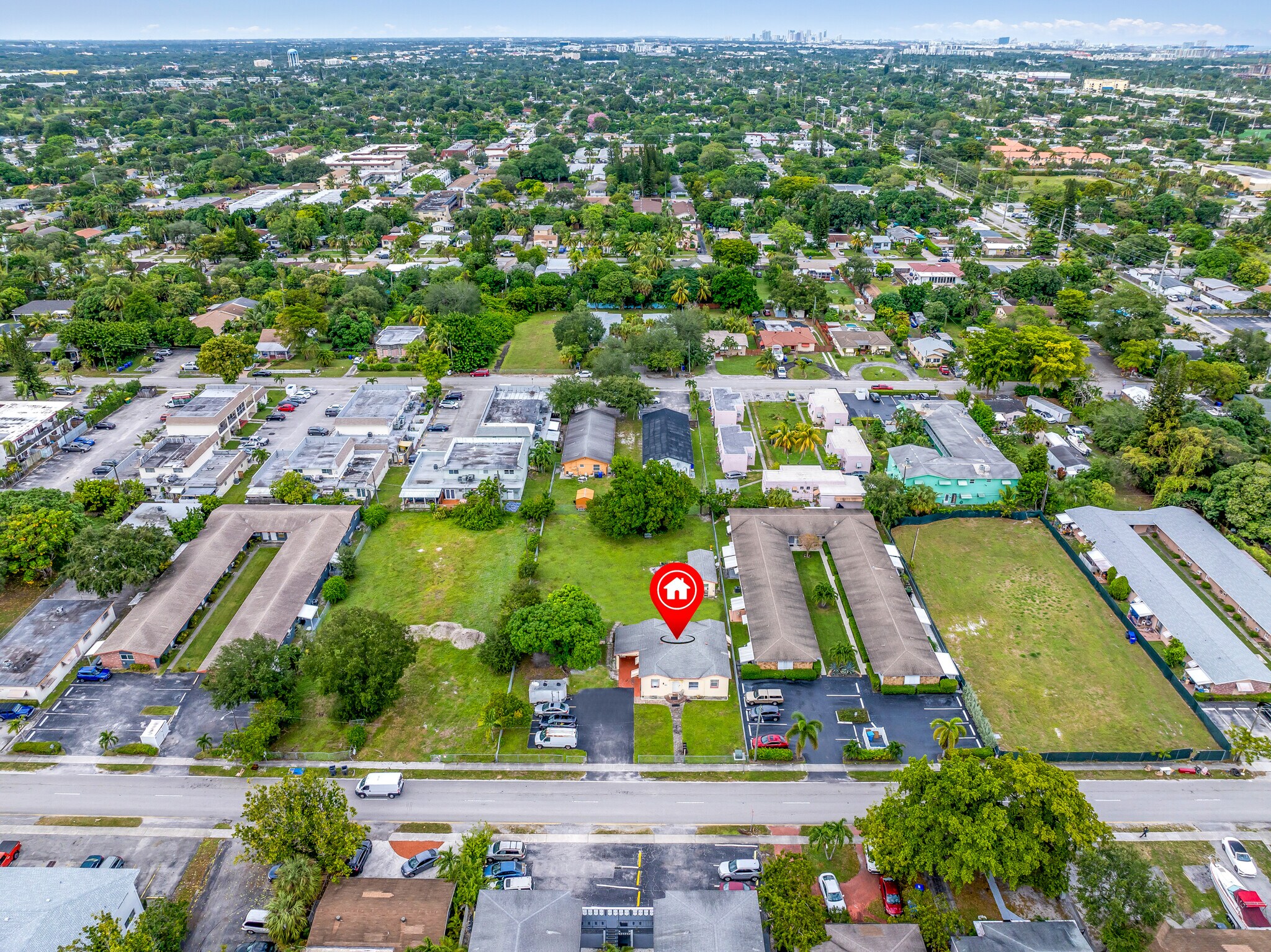 2443 Polk St, Hollywood, FL for sale Primary Photo- Image 1 of 11