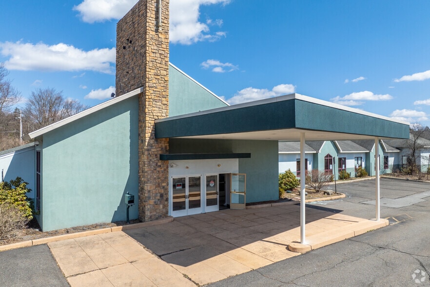 1110 Carriage Ln, Tobyhanna, PA for lease - Building Photo - Image 3 of 5