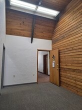 1900 N 99 Hwy, Mcminnville, OR for lease Interior Photo- Image 2 of 7