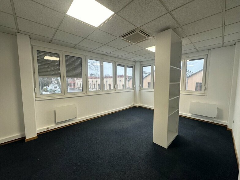 Office in Sélestat for lease - Interior Photo - Image 3 of 7