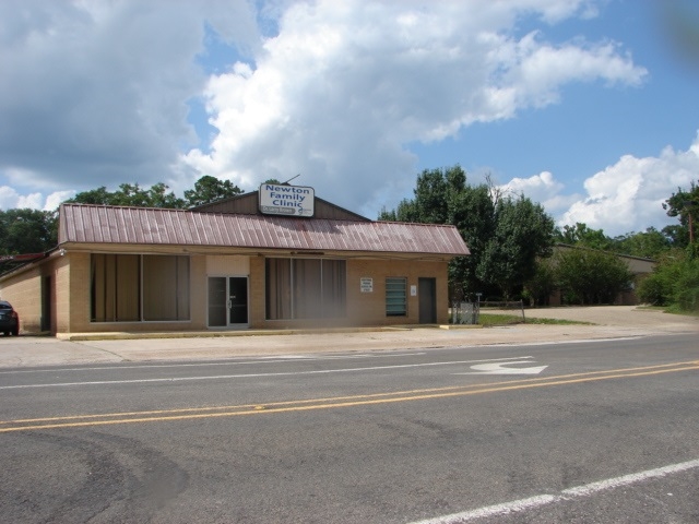 1304 W Court St, Newton, TX à vendre - Photo principale - Image 1 de 1