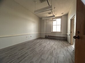 2101 Woolworth Ave, Omaha, NE à louer Photo intérieure- Image 2 de 2