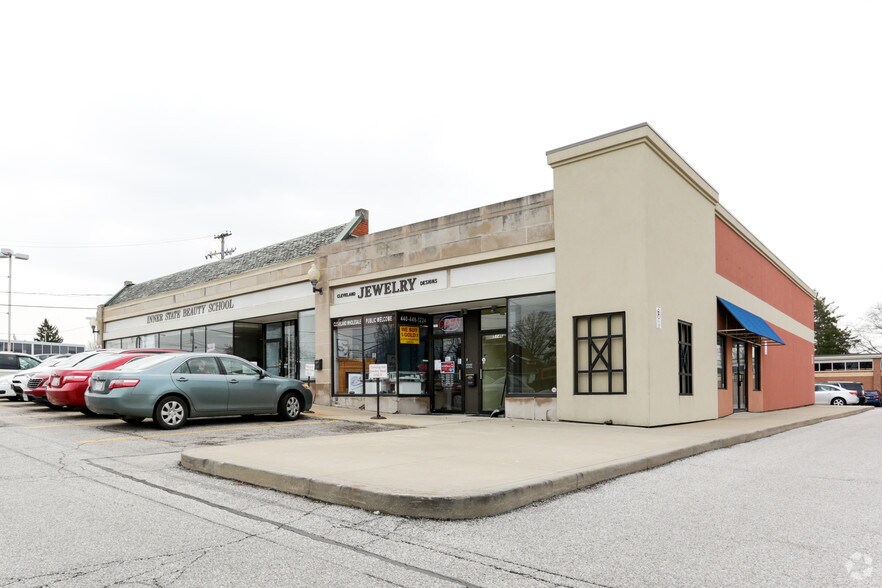 5136-5144 Mayfield Rd, Cleveland, OH for lease - Building Photo - Image 1 of 2