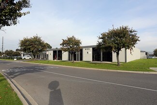 Plus de détails pour 17875 Sky Park Cir, Irvine, CA - Industriel à louer