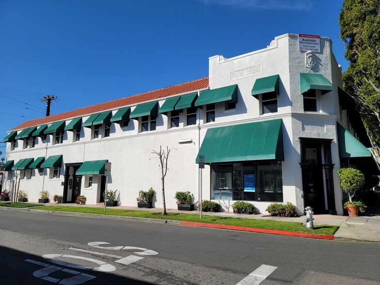 9032-9040 Burton Way, Beverly Hills, CA for lease - Building Photo - Image 3 of 7