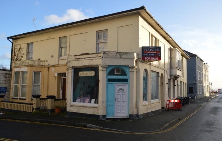 8 Upper Church Rd, Weston Super Mare à louer - Photo principale - Image 1 de 5