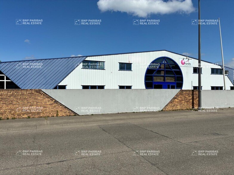 8 Rue Michael Faraday, Ostwald for lease - Building Photo - Image 3 of 3