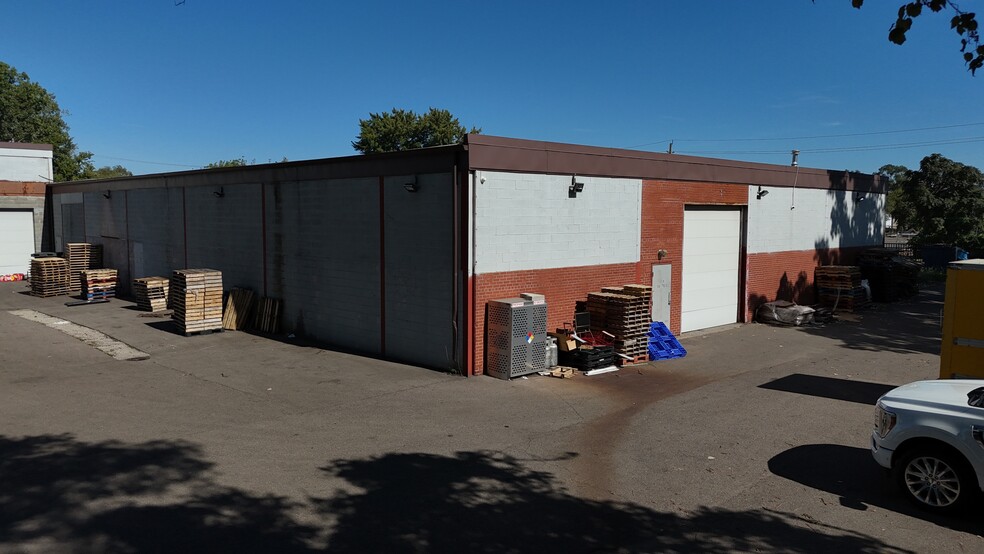 9300 Saint Stephens St, Dearborn, MI for lease - Building Photo - Image 2 of 6