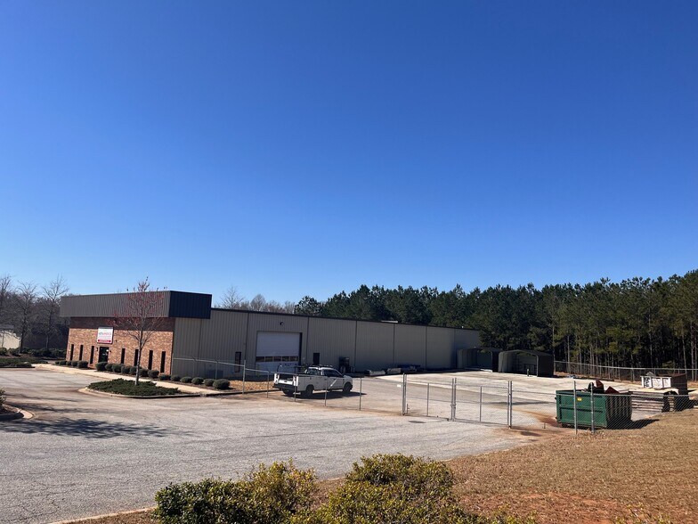 500 Marksmen Ct, Fayetteville, GA à vendre - Photo du bâtiment - Image 3 de 3