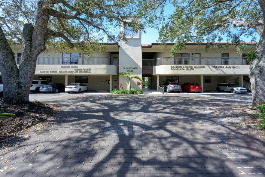 10625 N military Trl, Palm Beach Gardens, FL for sale - Building Photo - Image 3 of 19