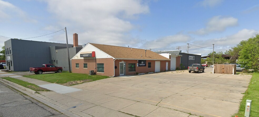 1321 N Sherman St, Bay City, MI à louer - Photo du bâtiment - Image 2 de 4