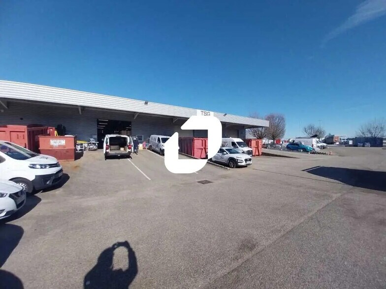 63-69 Rue Du Morellon, Saint-Quentin-Fallavier à louer - Photo du bâtiment - Image 3 de 43