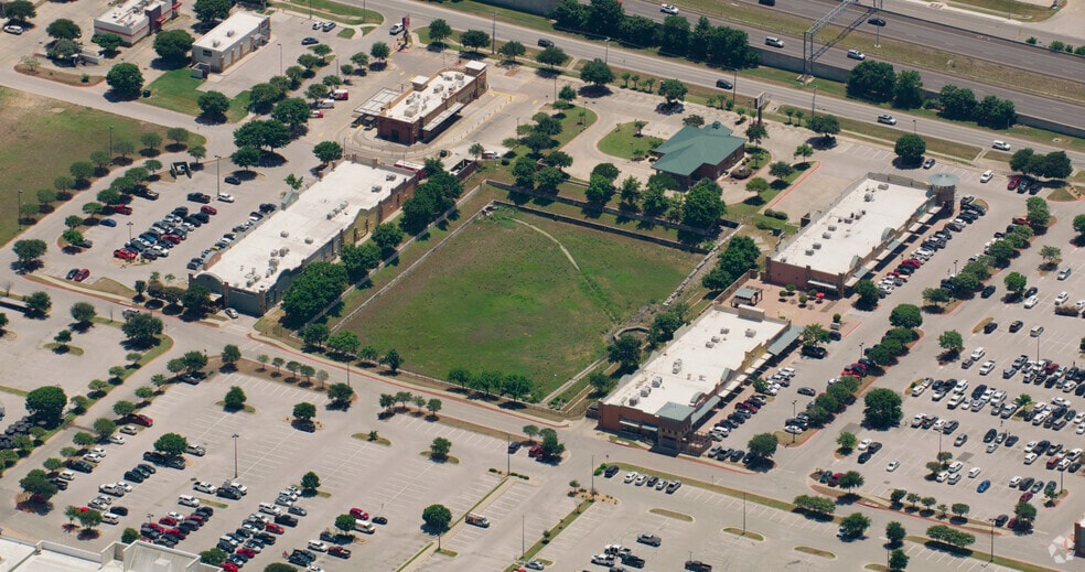 651 W State Highway 71, Bastrop, TX for lease - Primary Photo - Image 1 of 1