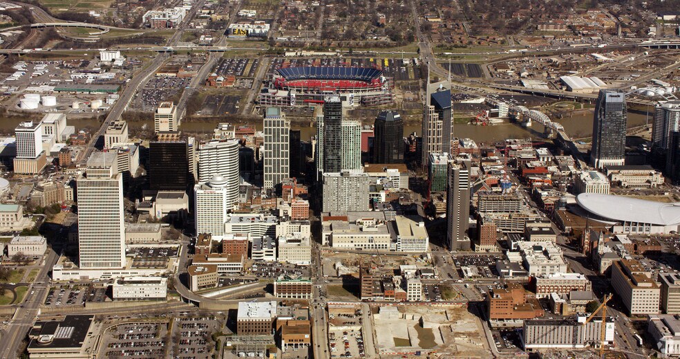 150 4th Ave N, Nashville, TN for lease - Aerial - Image 2 of 14