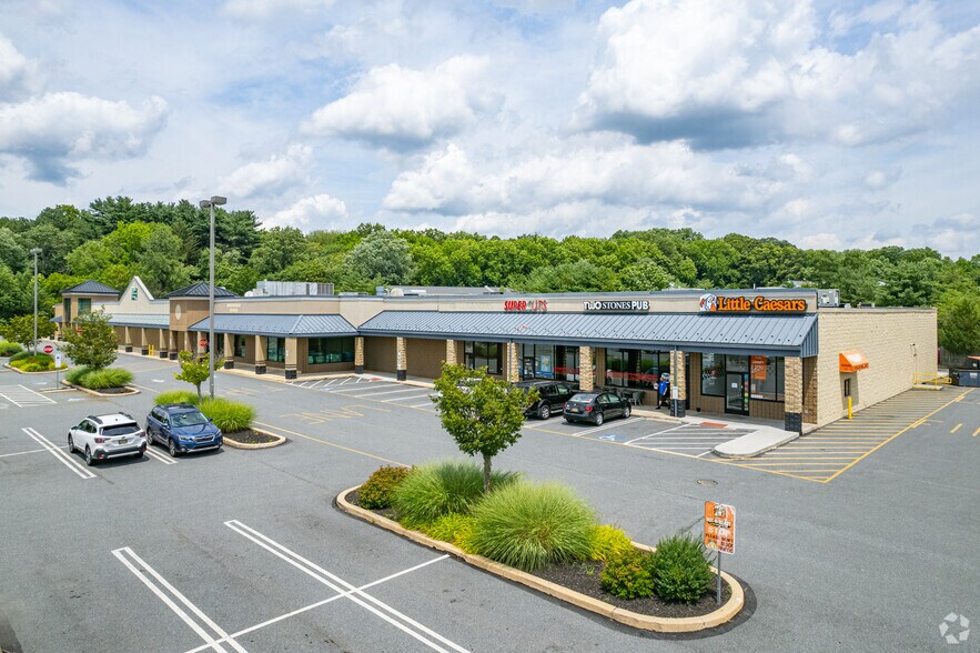 2502 Foulk Rd, Wilmington, DE à louer - Photo du bâtiment - Image 2 de 6