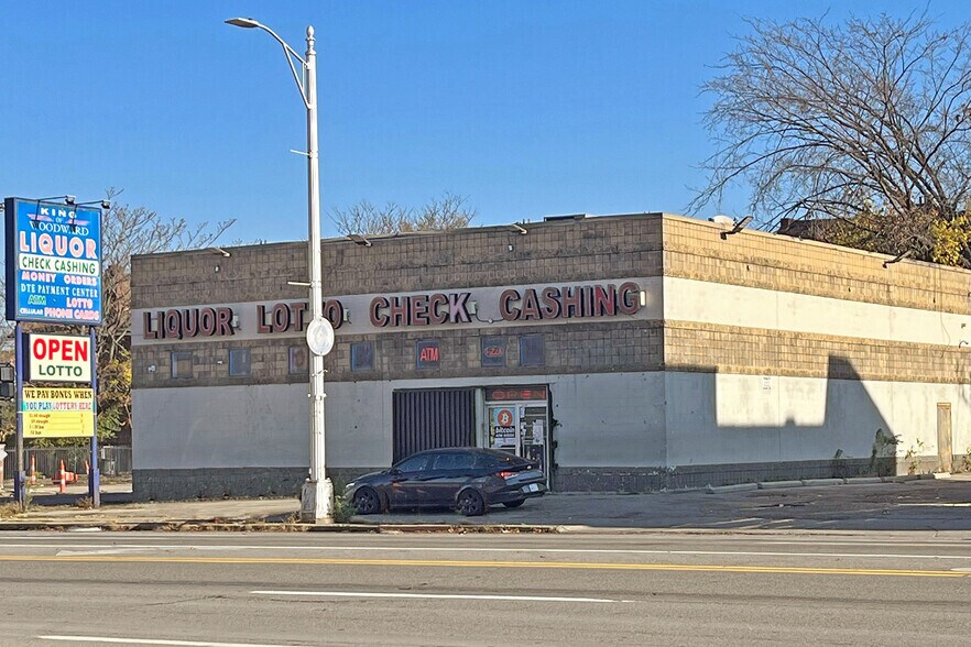 11744 Woodward Ave, Highland Park, MI à louer Photo du bâtiment- Image 1 de 2