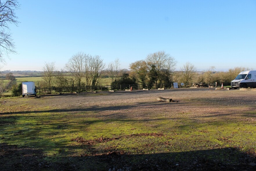 High St, Leighton Buzzard for lease - Building Photo - Image 2 of 15