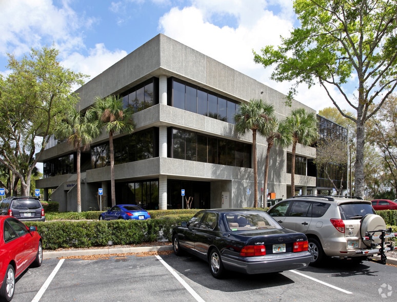 350 N Lake Destiny Dr, Maitland, FL à louer - Photo du bâtiment - Image 3 de 5