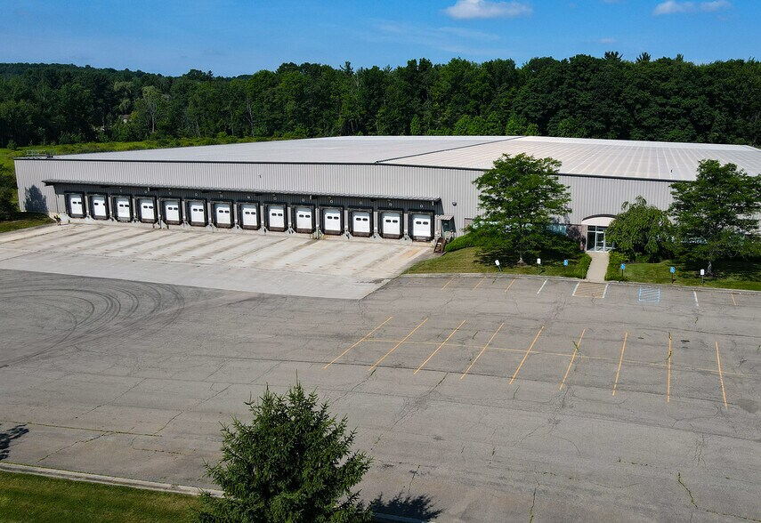 2375 Parkway Dr, Jamestown, NY for sale - Building Photo - Image 1 of 2