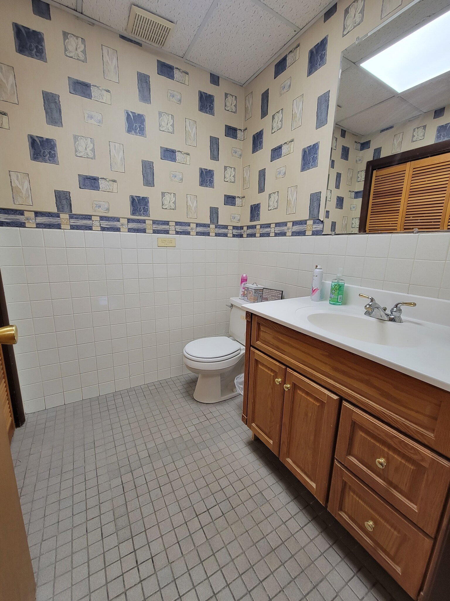 1004 Brodhead Rd, Coraopolis, PA for lease Interior Photo- Image 1 of 9