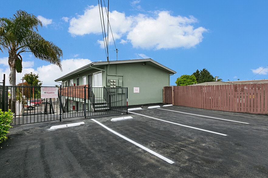 1415 Marquette St, Oceanside, CA for sale - Building Photo - Image 3 of 18