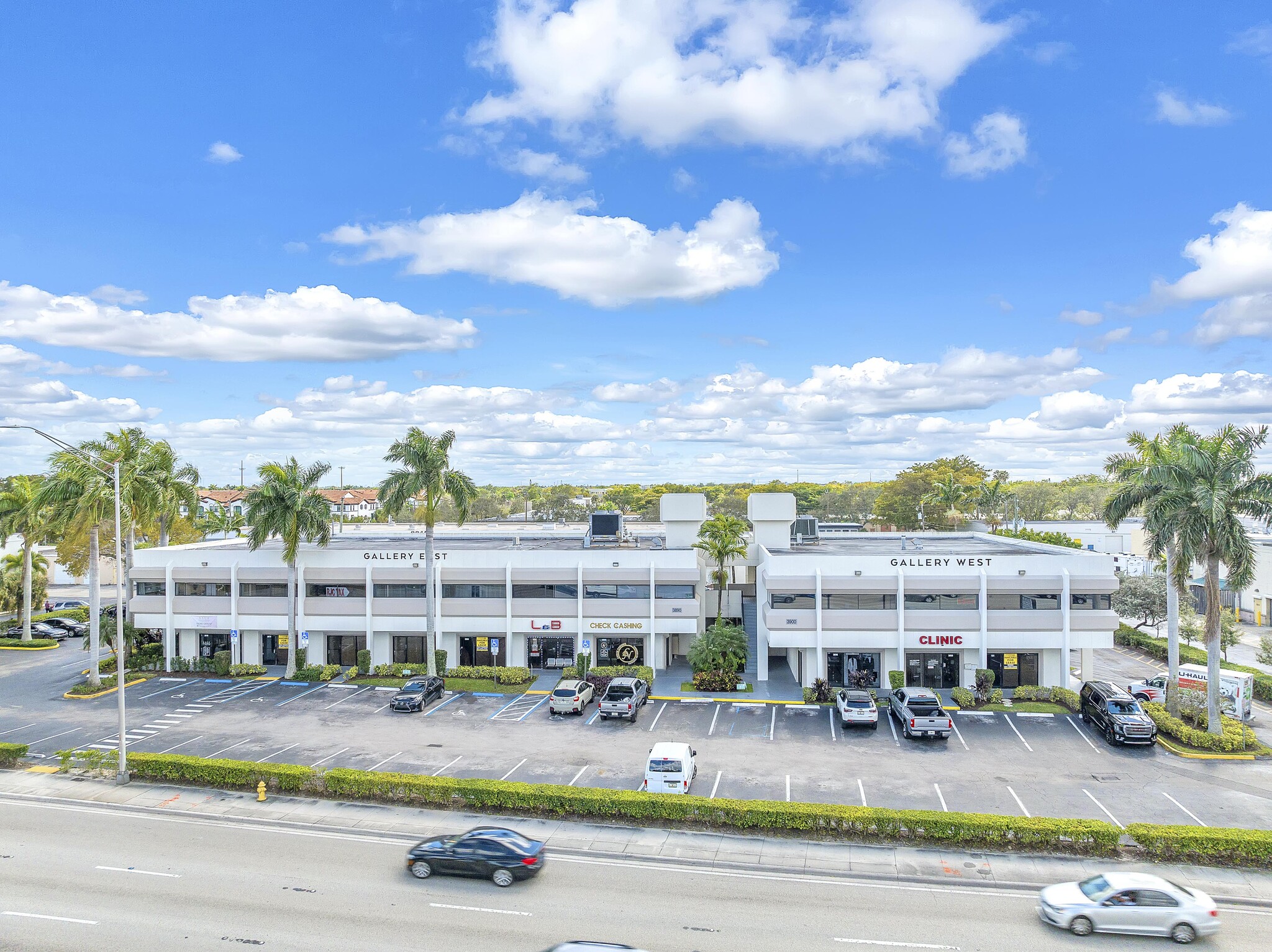 3900 W Commercial Blvd, Fort Lauderdale, FL à louer Photo du bâtiment- Image 1 de 34